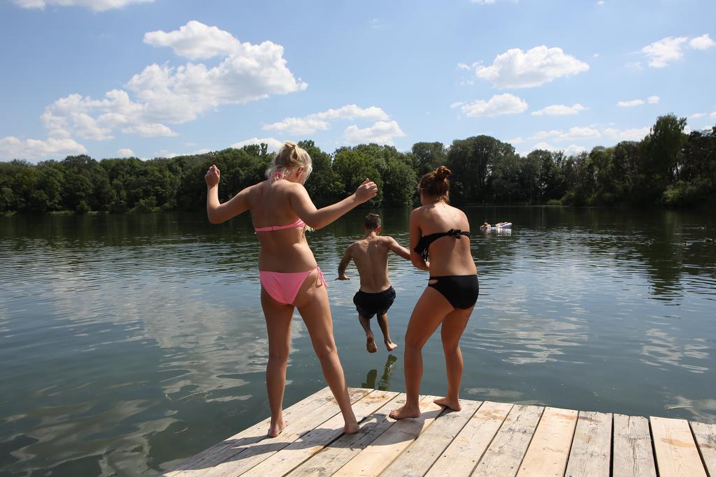 Azur Waldcamping Auwaldsee Инголщат Екстериор снимка